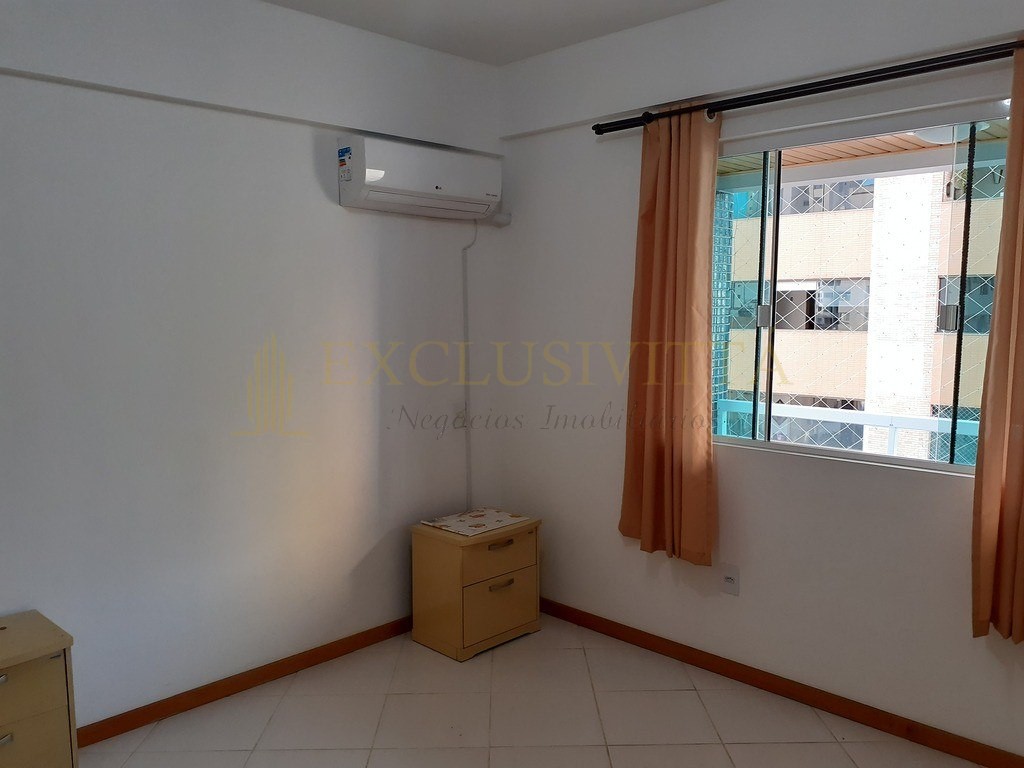 Apartamento 2 quartos para Locação Anual no bairro Centro em Balneário Camboriú