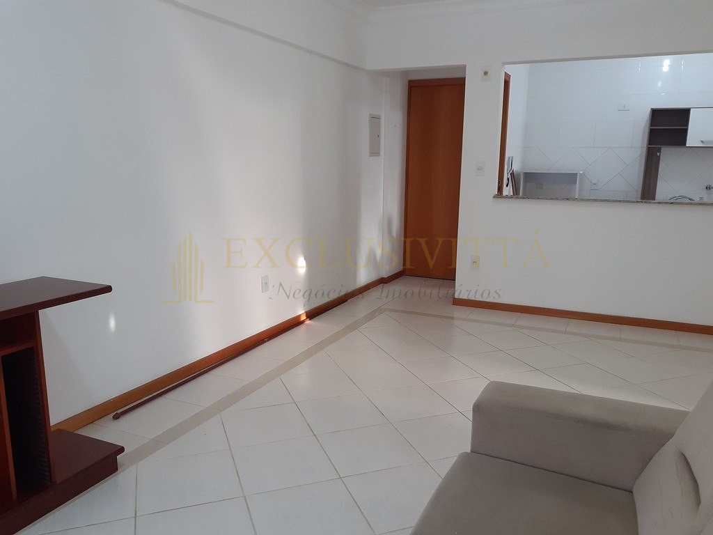 Apartamento 2 quartos para Locação Anual no bairro Centro em Balneário Camboriú