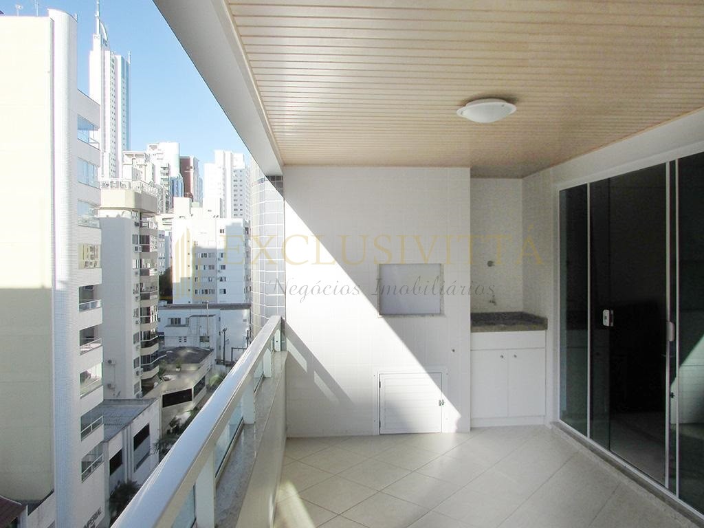 Apartamento 2 quartos para Locação Anual no bairro Centro em Balneário Camboriú