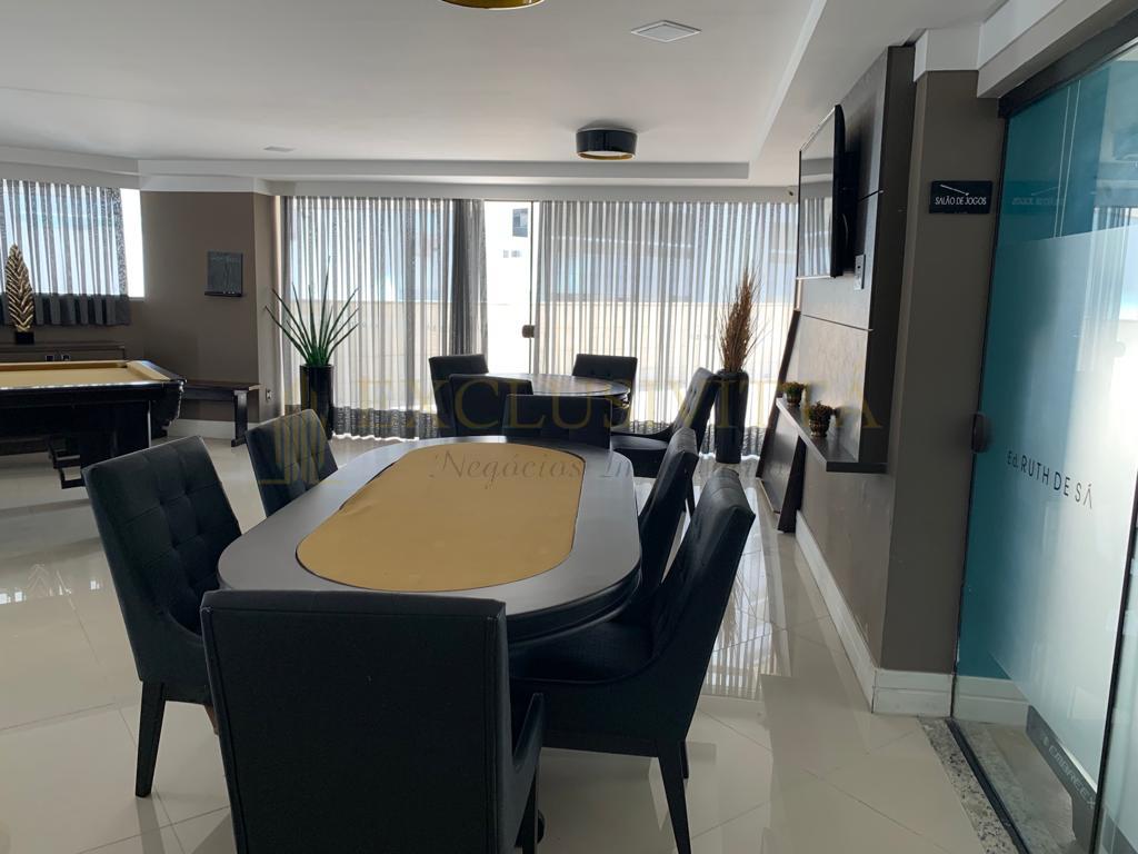 APARTAMENTO QUADRA MARA E VISTA MAR