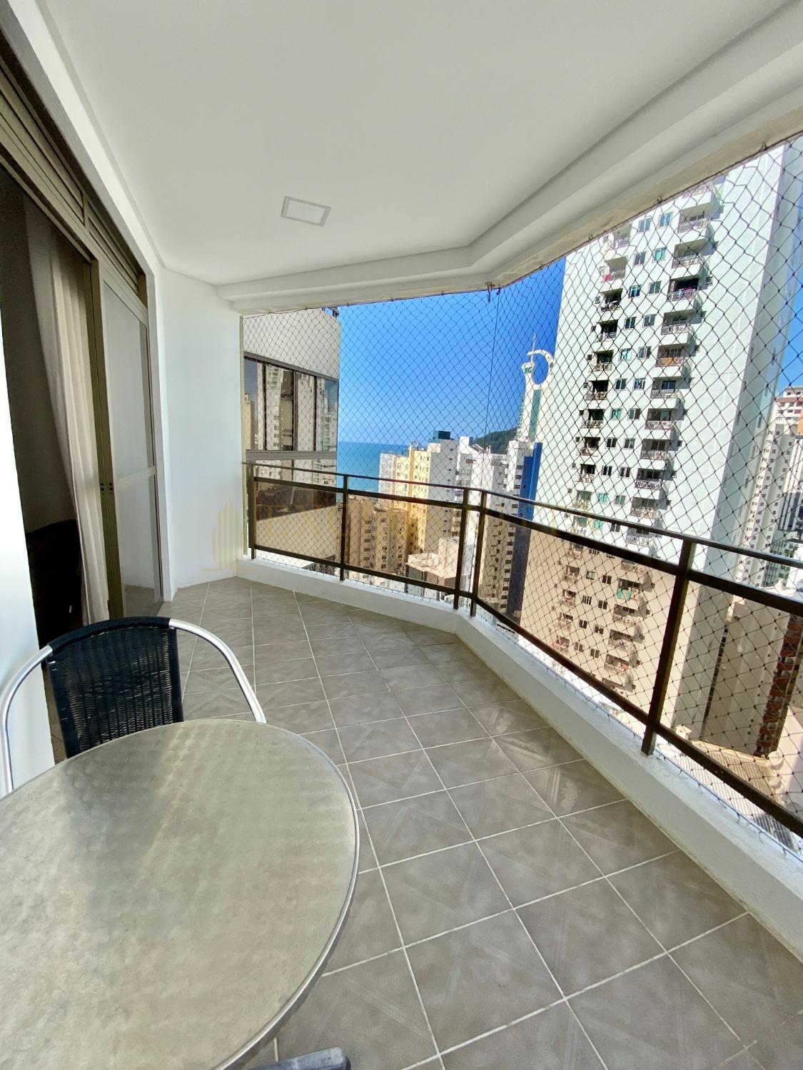 APARTAMENTO QUADRA MARA E VISTA MAR