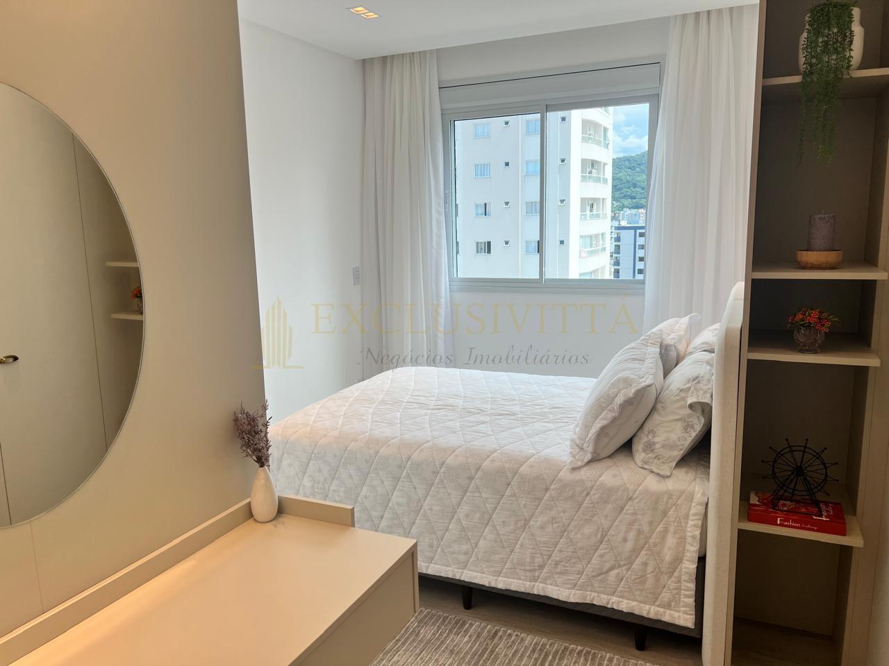 APARTAMENTO FINAMENTE MOBILIADO E EQUIPADO