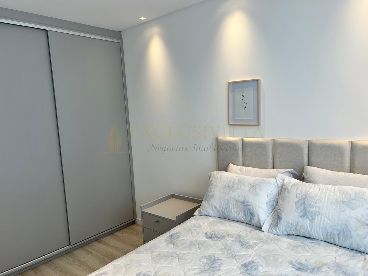 APARTAMENTO FINAMENTE MOBILIADO E EQUIPADO