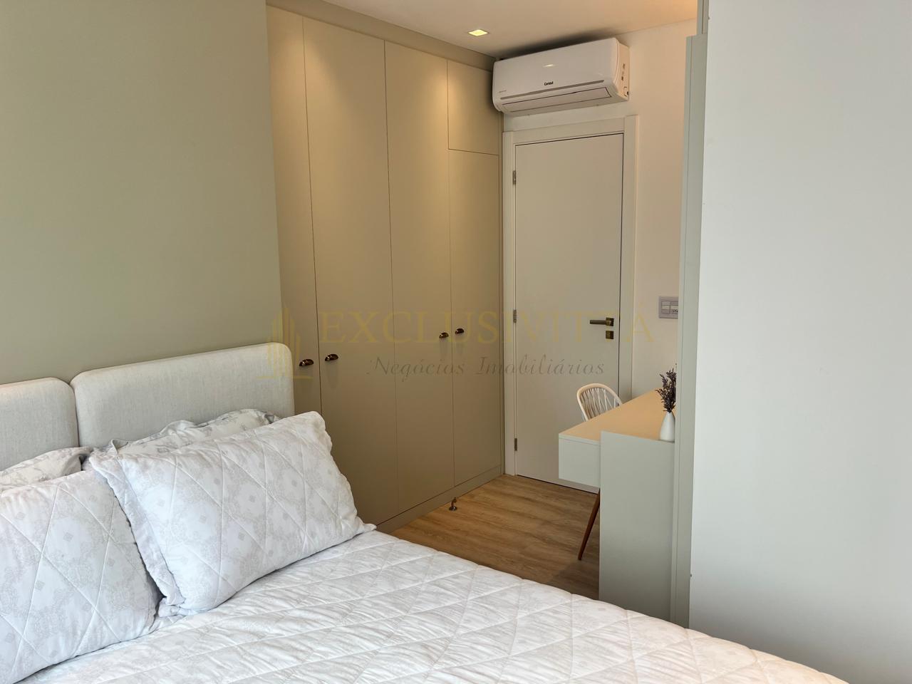 APARTAMENTO FINAMENTE MOBILIADO E EQUIPADO