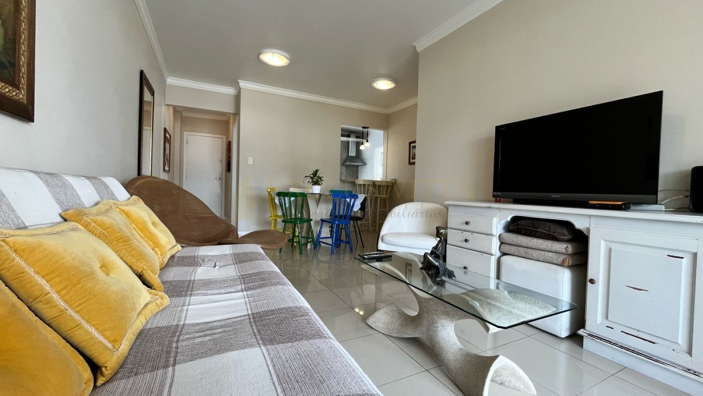 Apartamento 2 quartos para Venda no bairro Centro em Balneário Camboriú