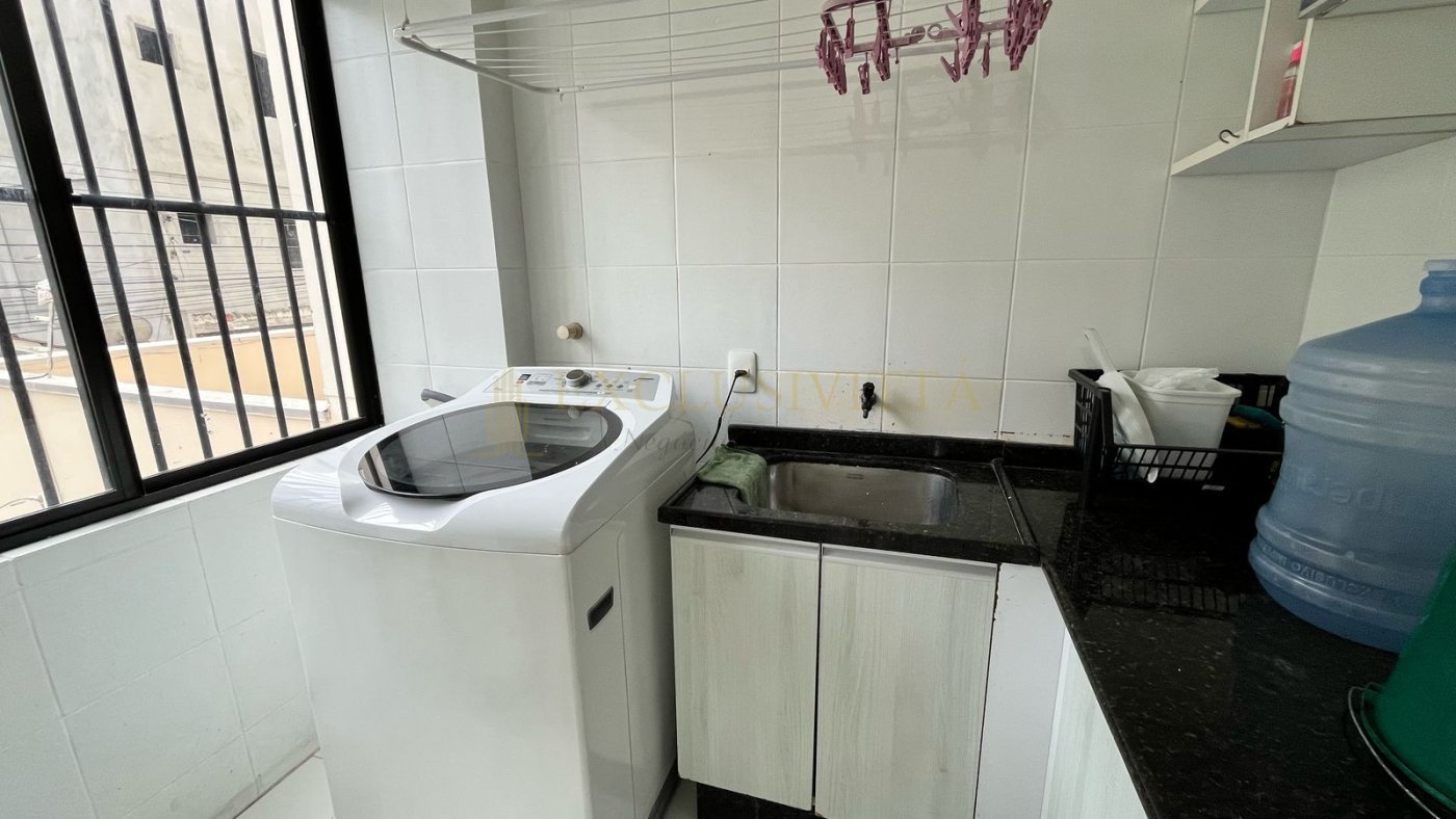Apartamento espaçoso a apenas 300 metros do mar em Balneário Camboriú!