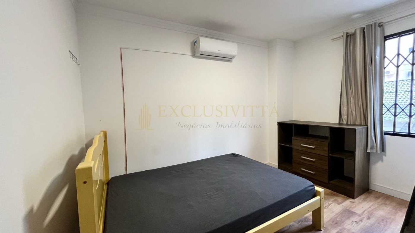 Apartamento espaçoso a apenas 300 metros do mar em Balneário Camboriú!