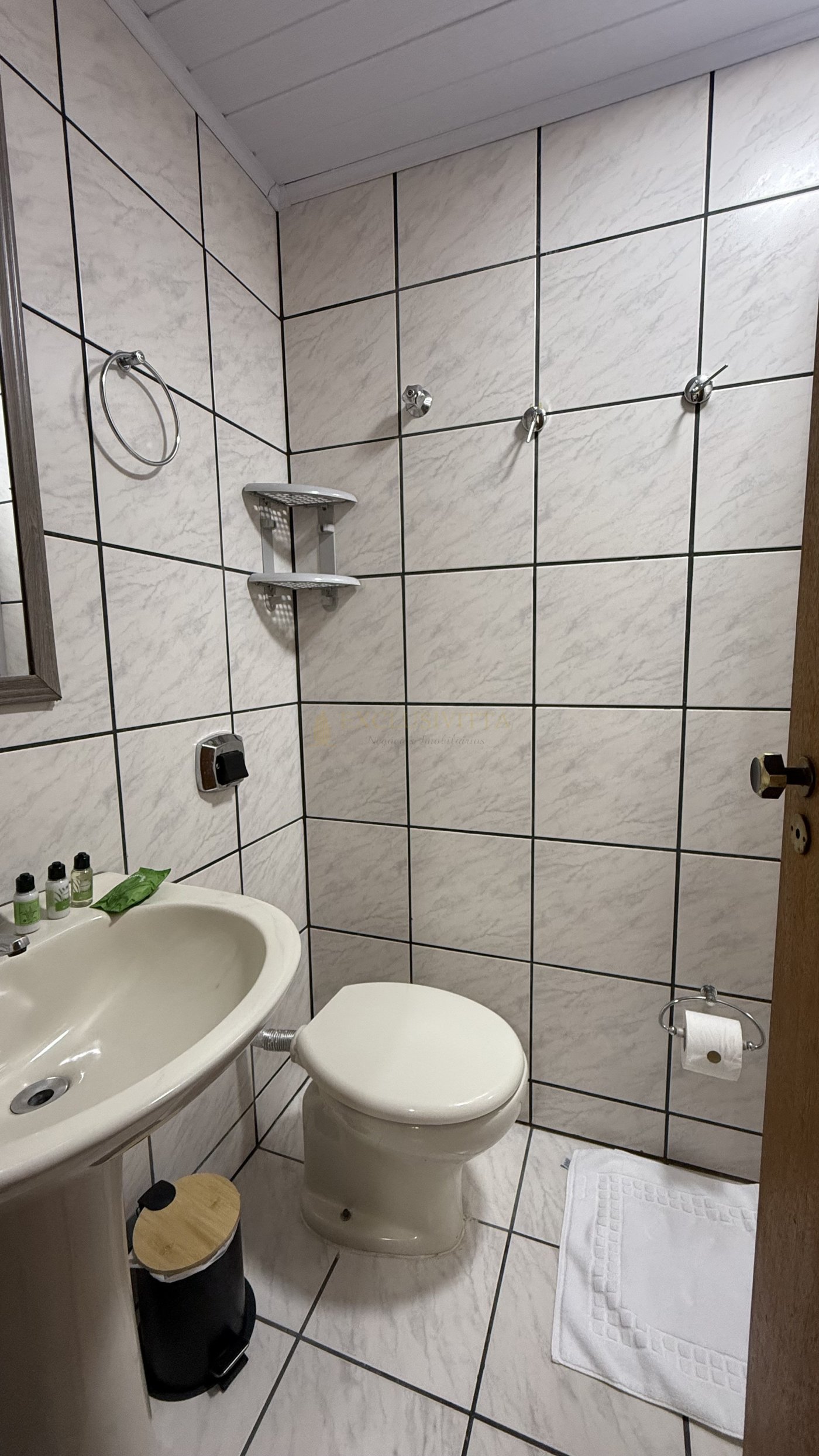 Apartamento de dois quartos com ótima localizaçao