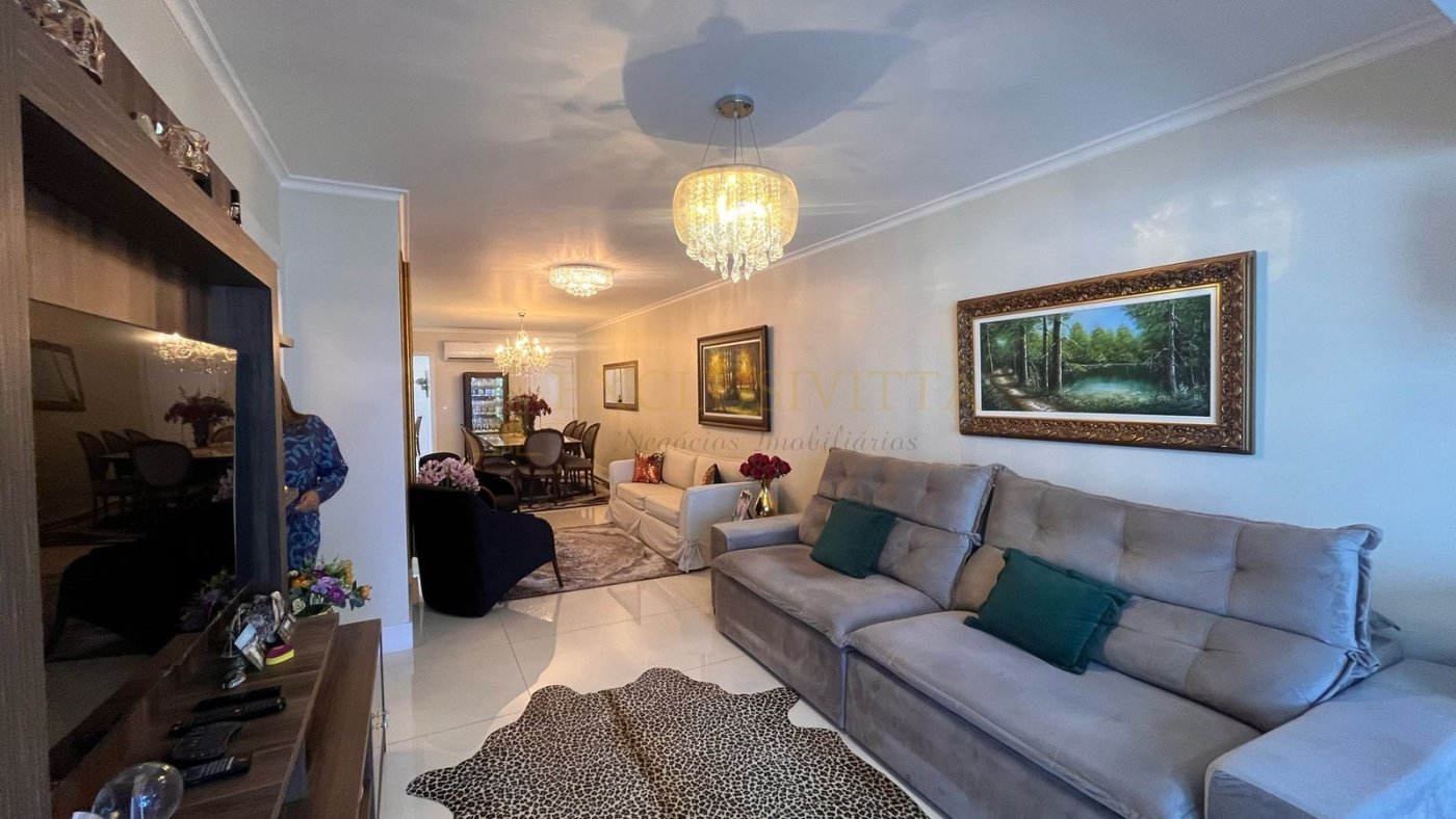 Apartamento 3 suítes para Venda no bairro Centro em Balneário Camboriú