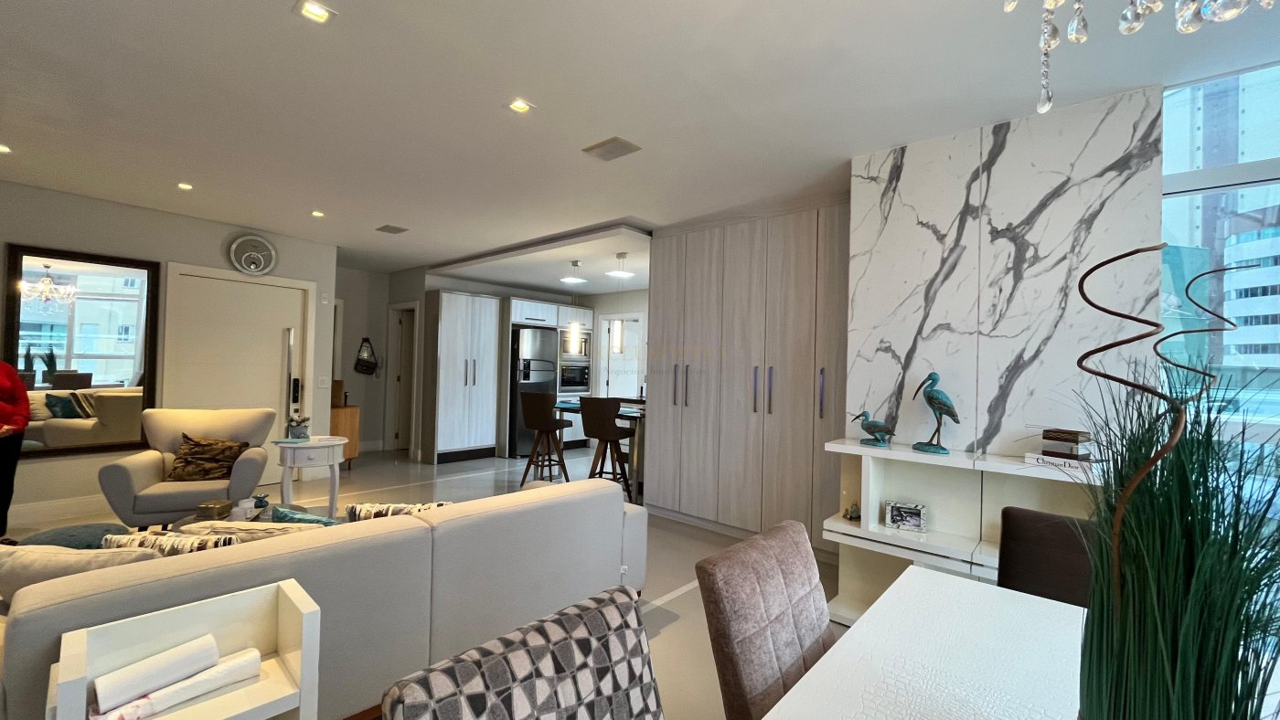 Apartamento Mobiliado e Decorado à Venda – Edifício Espazio Bianco