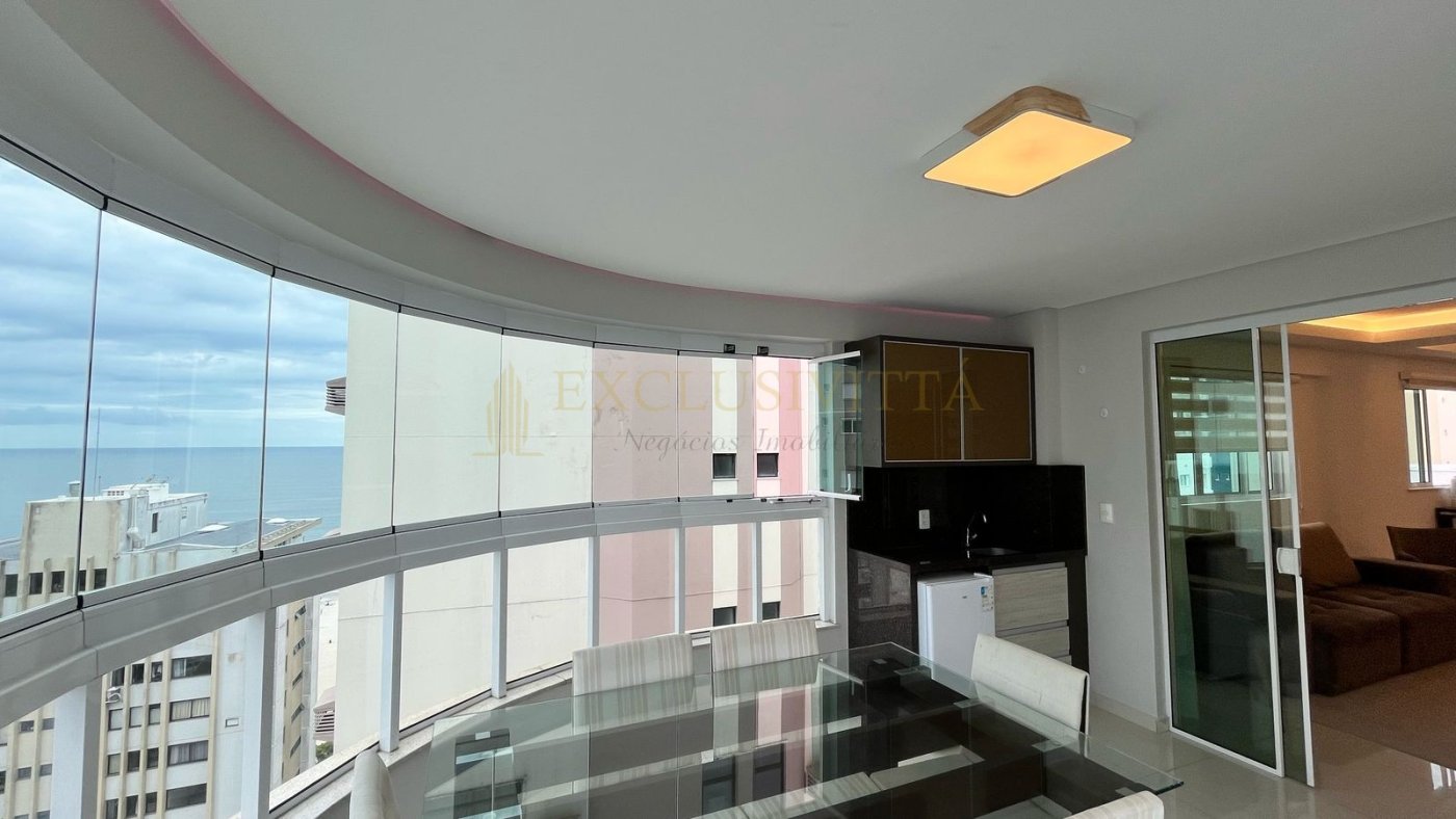 Lindo apartamento com vista mar!