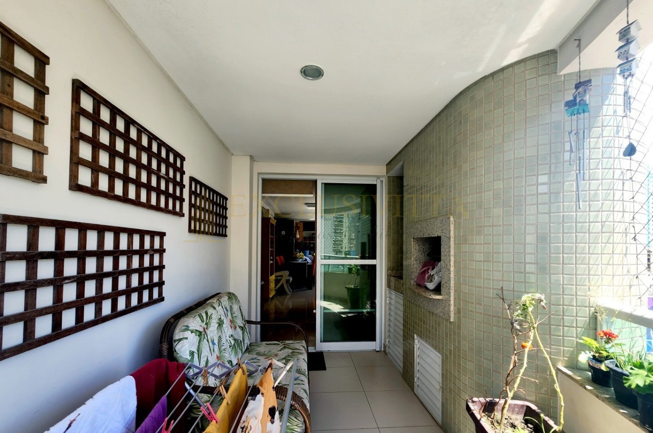 Apartamento Mobiliado à Venda no Centro de Balneário Camboriú