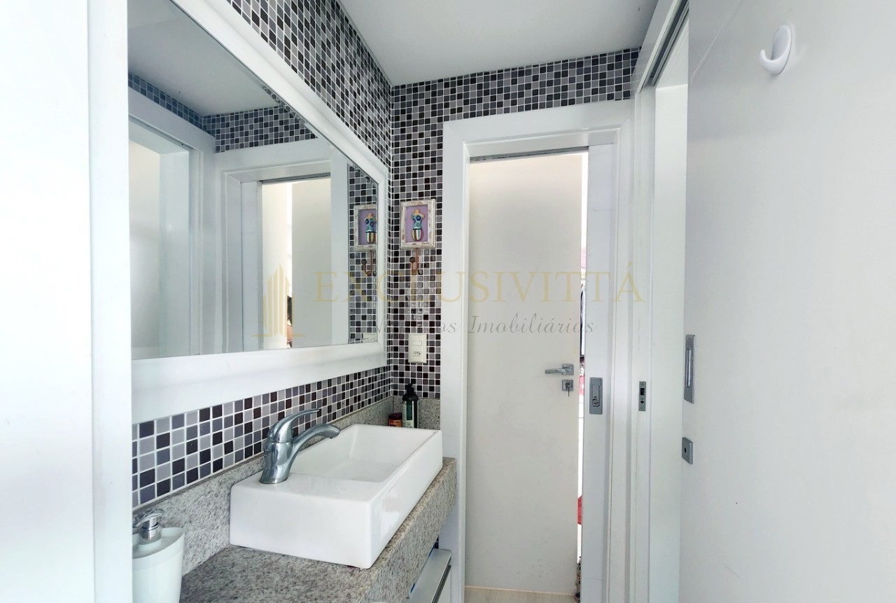 Apartamento Mobiliado à Venda no Centro de Balneário Camboriú