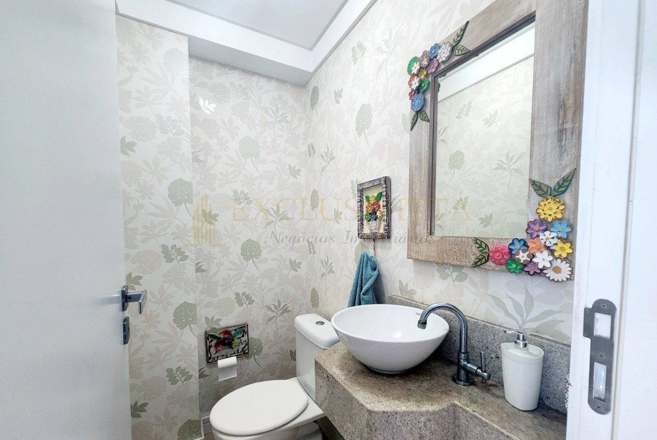 Apartamento Mobiliado à Venda no Centro de Balneário Camboriú