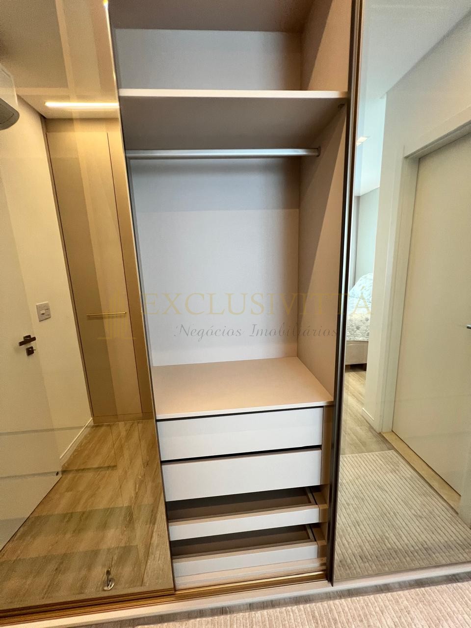Apartamento para Venda no bairro Centro em Balneário Camboriú