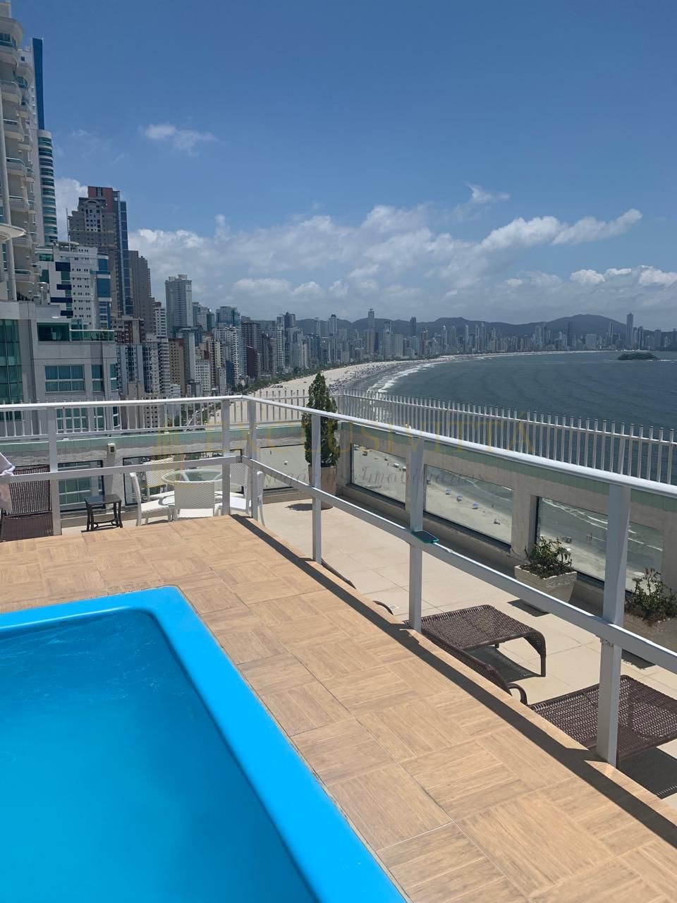 oportunidade beira mar, Apartamento  Atlantica Balneario Camboriu