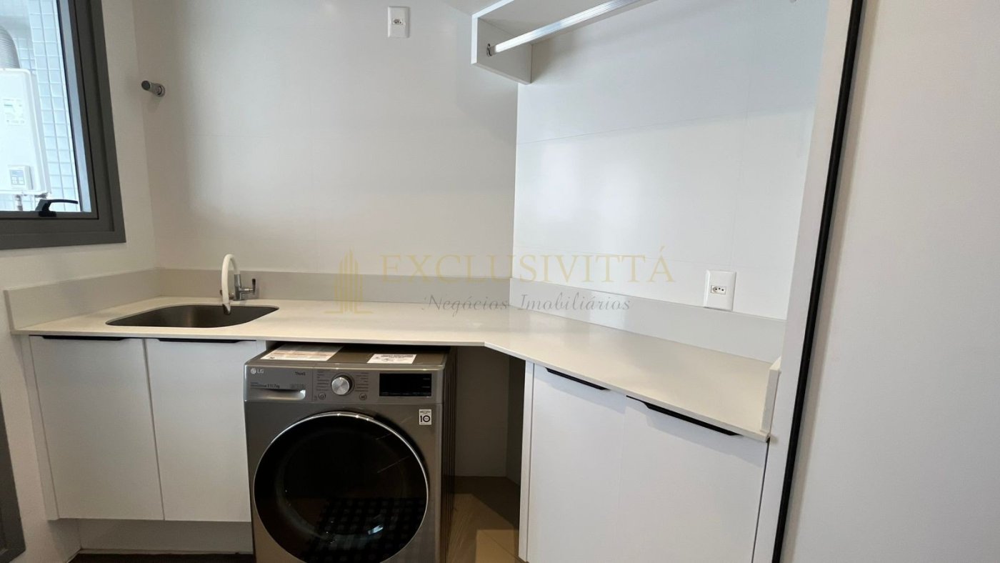 Apartamento ALTO PADRÃO 4 suítes - Locação Anual no Centro em Balneário Camboriú