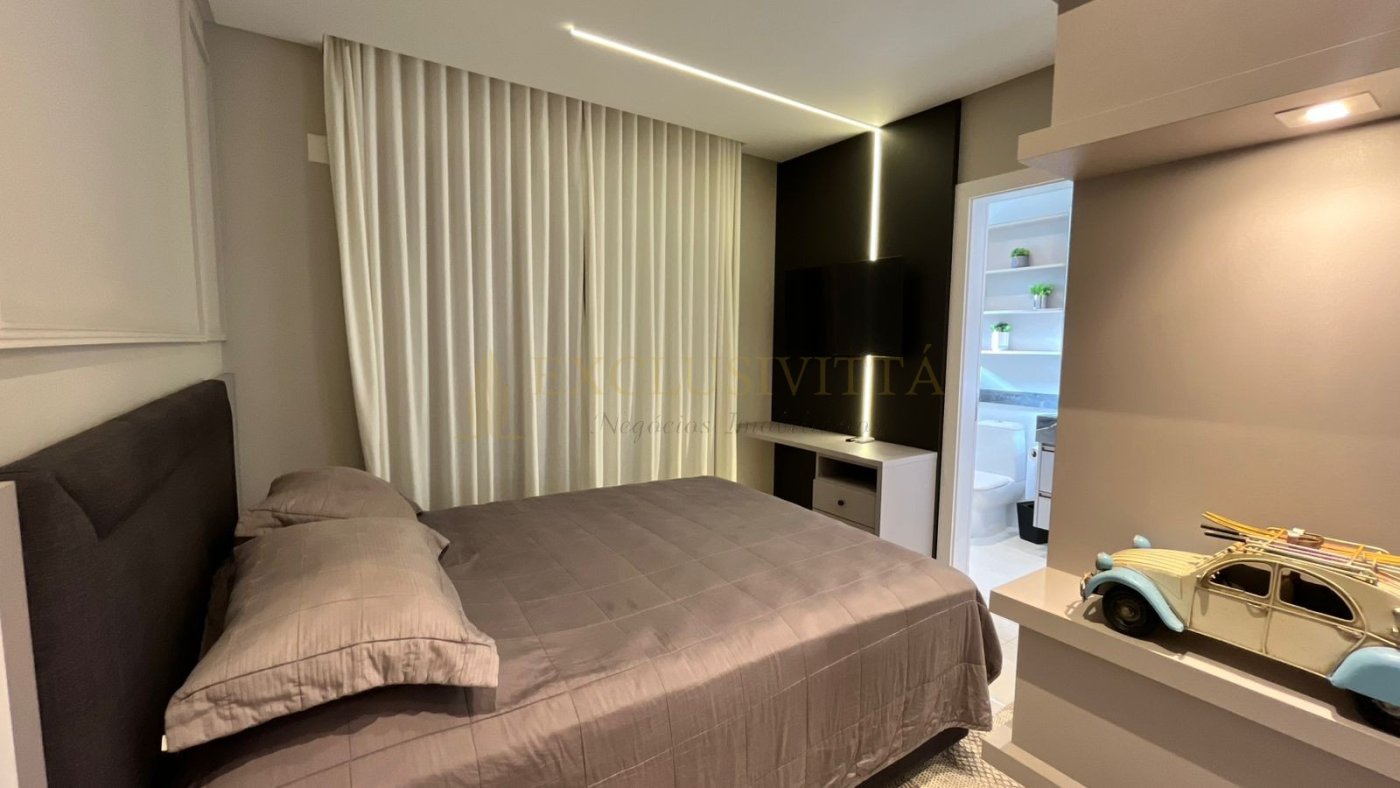 Apartamento ALTO PADRÃO 4 suítes - Locação Anual no Centro em Balneário Camboriú