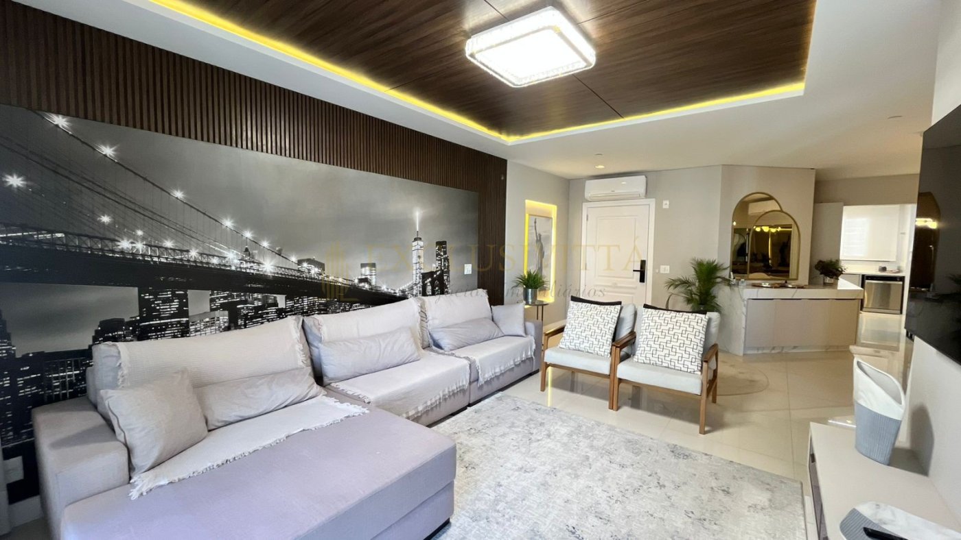 Apartamento ALTO PADRÃO 4 suítes - Locação Anual no Centro em Balneário Camboriú