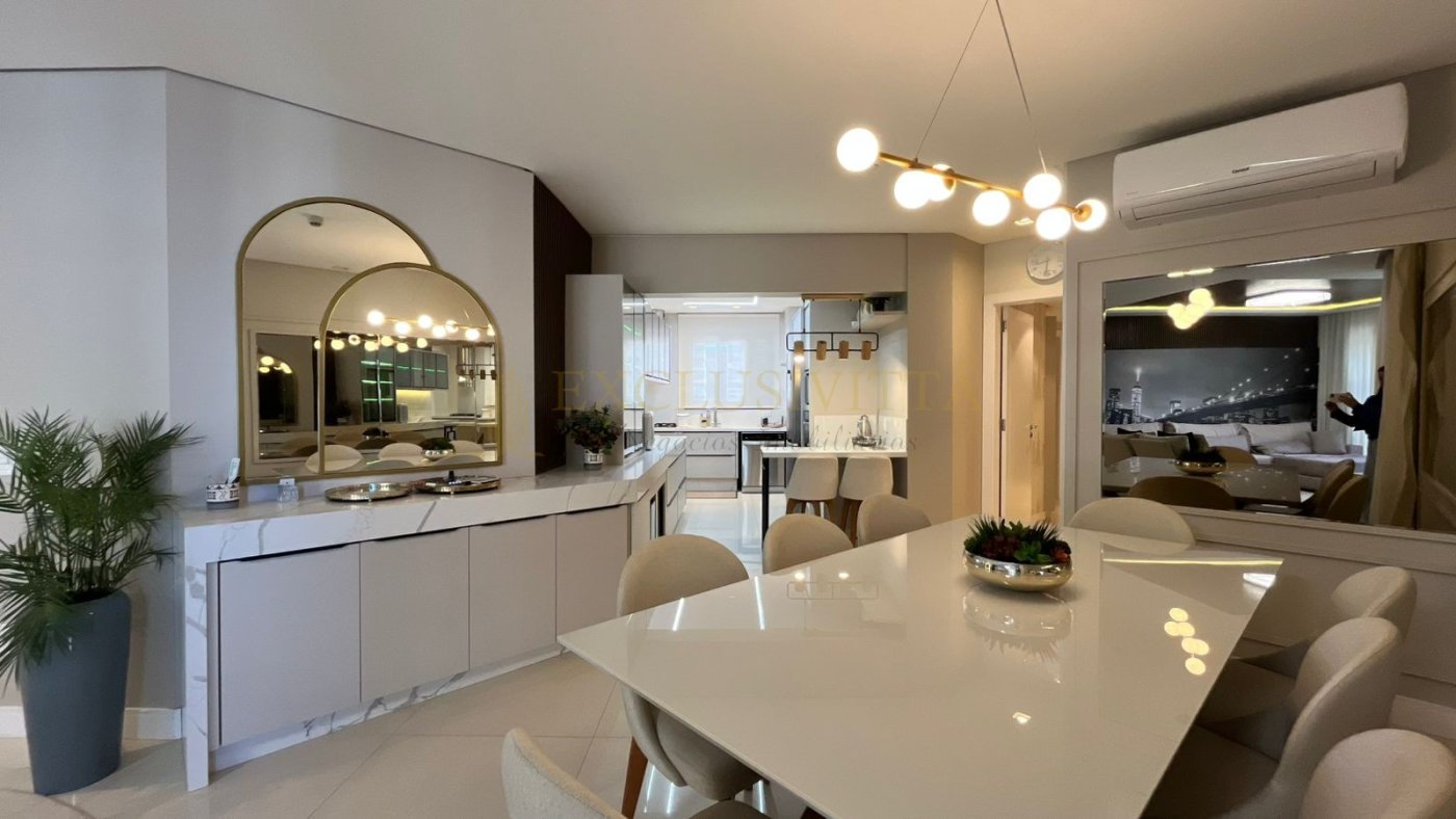 Apartamento ALTO PADRÃO 4 suítes - Locação Anual no Centro em Balneário Camboriú