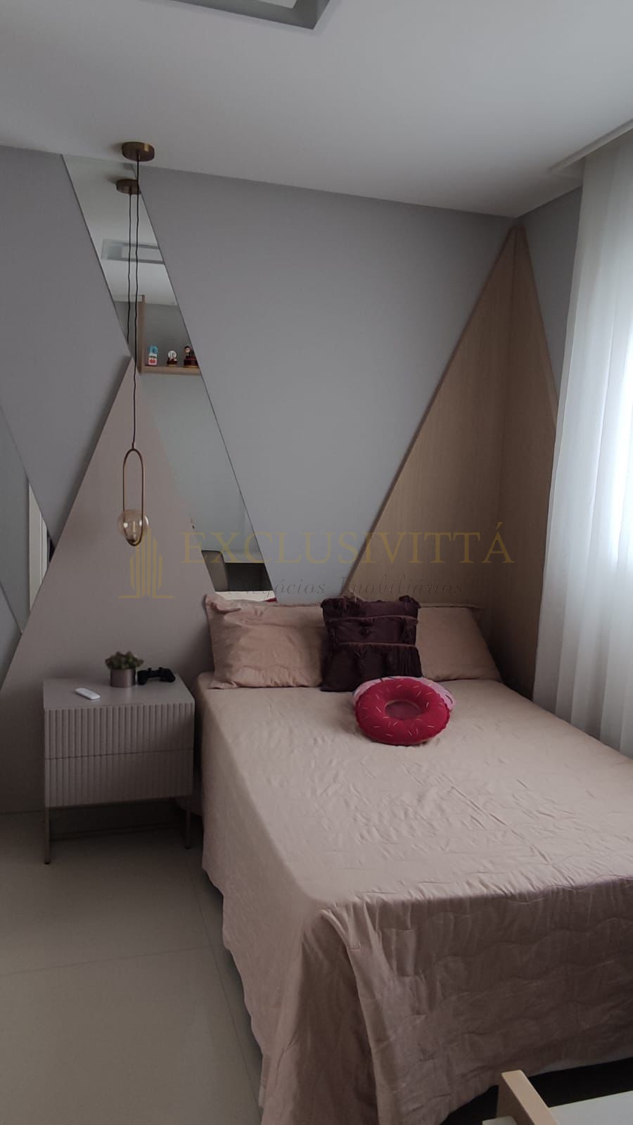 Lindo Apartamento com 4 suítes para Venda no bairro Pioneiros em Balneário Camboriú