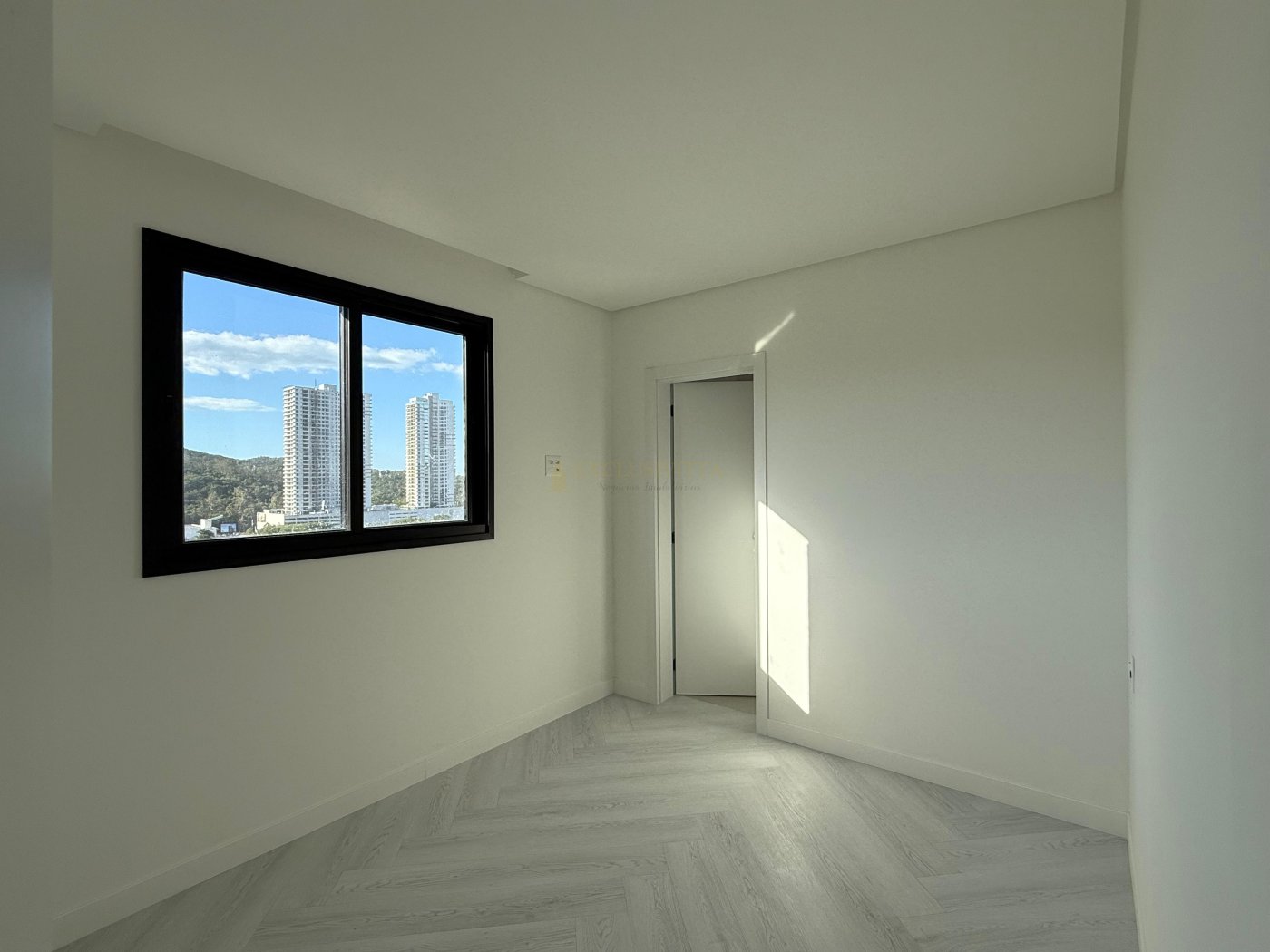 Apartamento personalizado no Residencial Brava Breeze – recém-entregue!