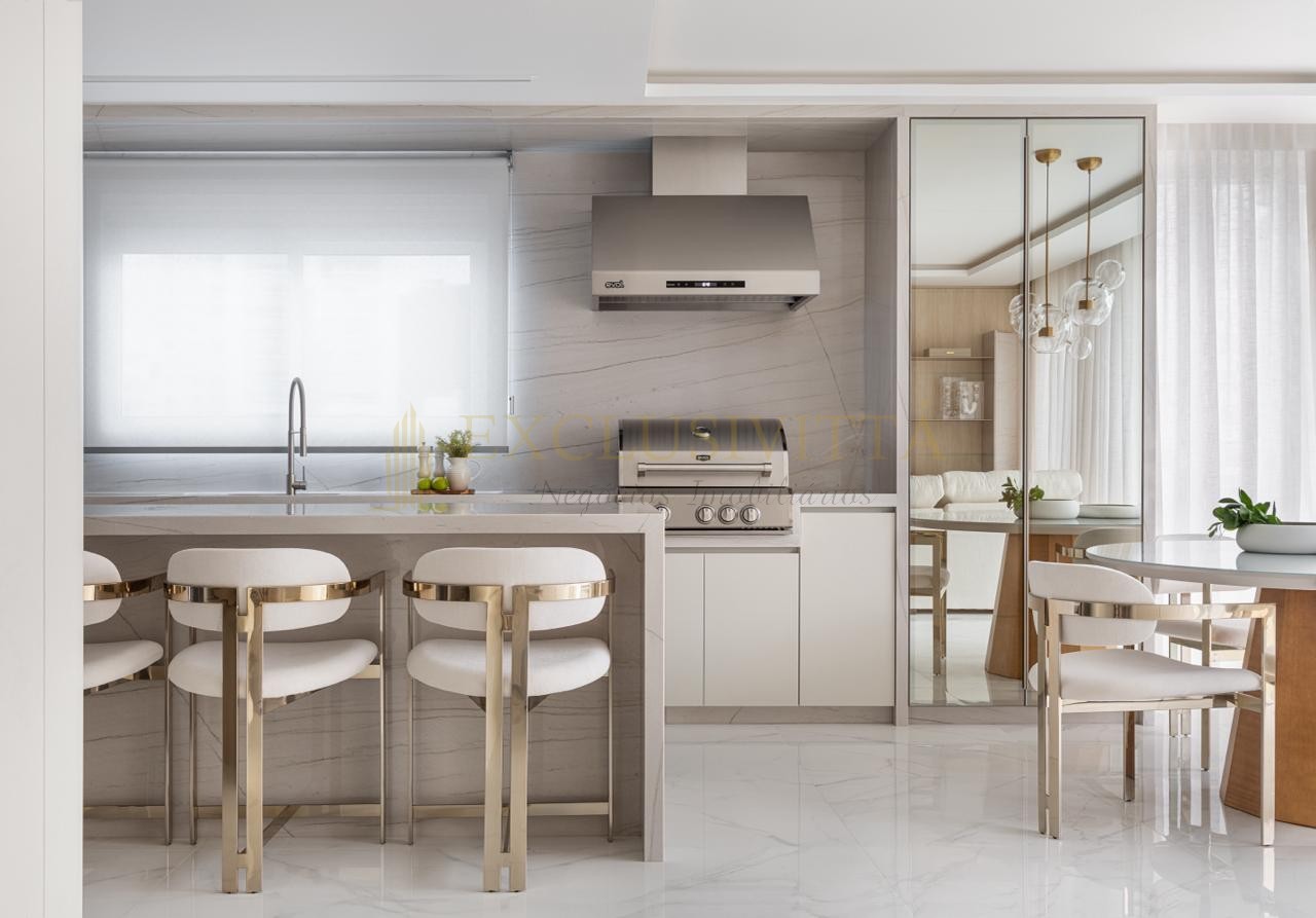 Apartamento 4 suítes para Venda no bairro Pioneiros em Balneário Camboriú