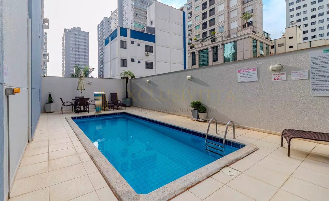 Apartamento mobiliado a 50 metros da Avenida Brasil