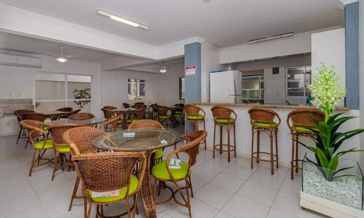 Apartamento mobiliado a 50 metros da Avenida Brasil