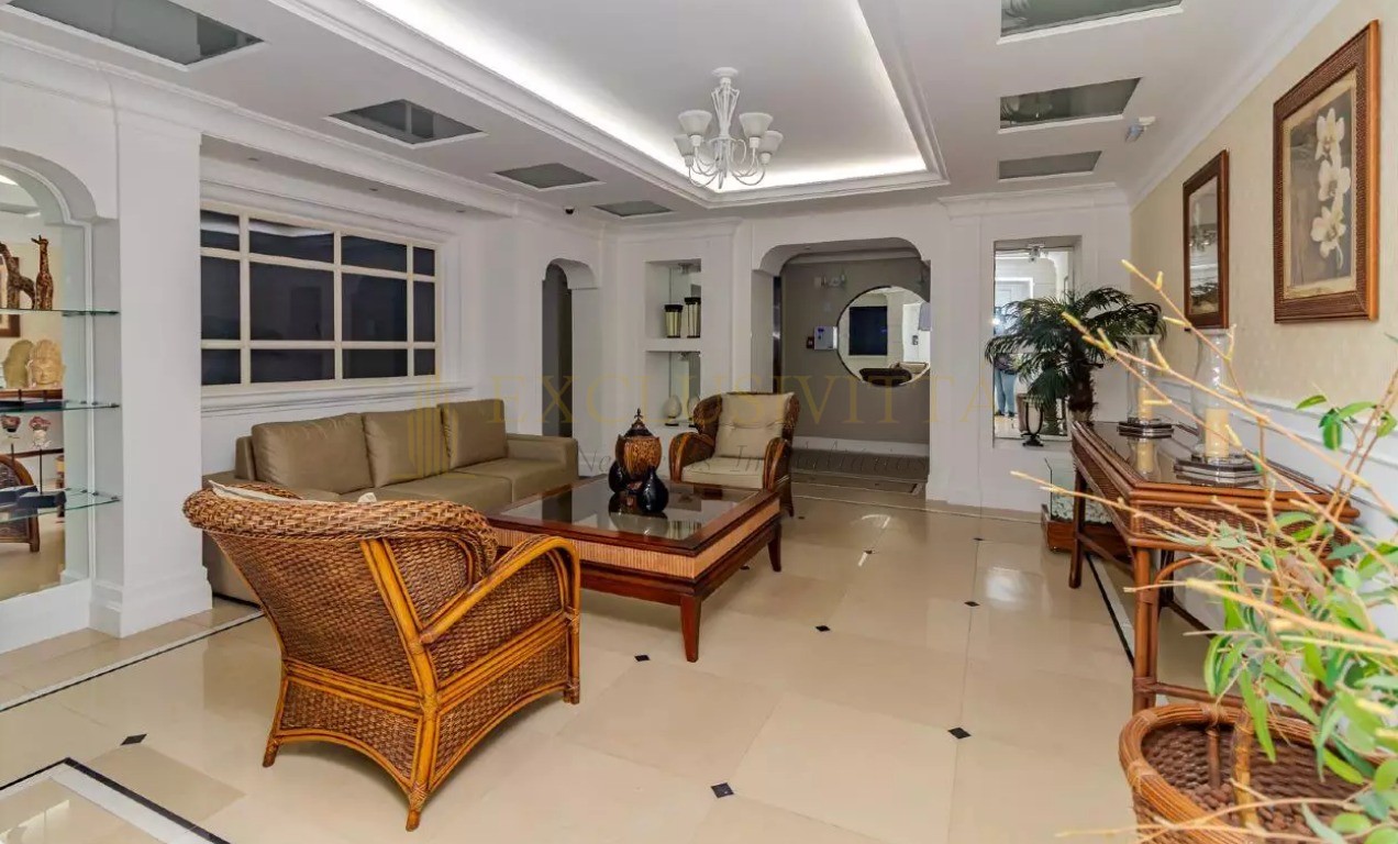 Apartamento mobiliado a 50 metros da Avenida Brasil