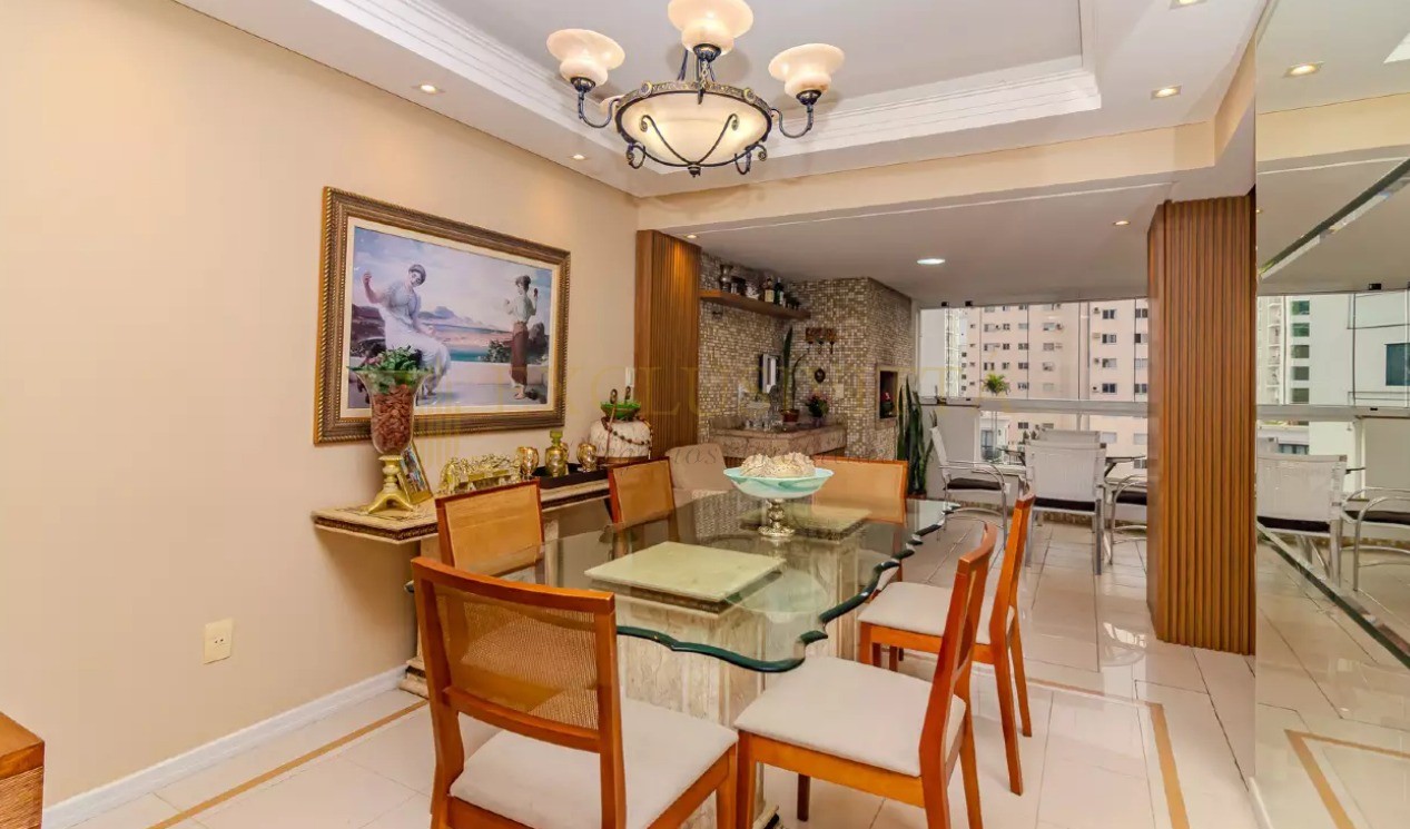 Apartamento mobiliado a 50 metros da Avenida Brasil