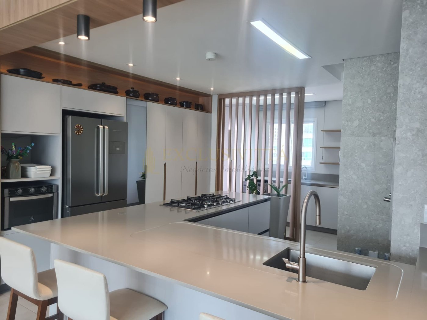 Apartamento 3 suítes para Venda no bairro Centro em Balneário Camboriú