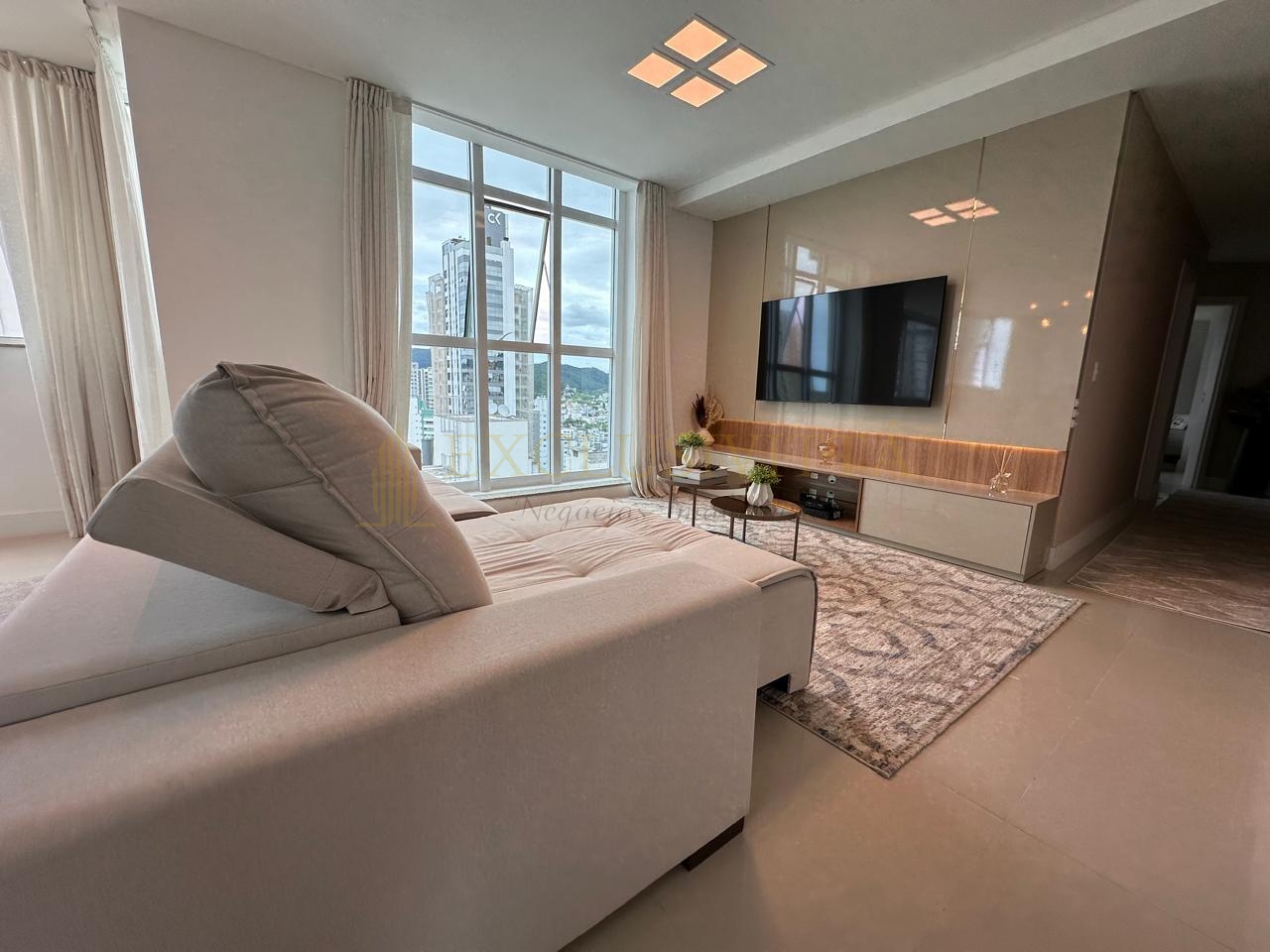 Apartamento 3 suítes para Venda no bairro Centro em Balneário Camboriú