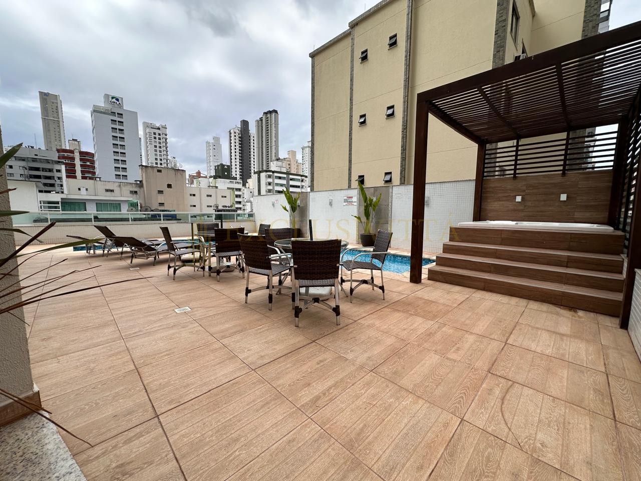 Apartamento 3 suítes para Venda no bairro Centro em Balneário Camboriú