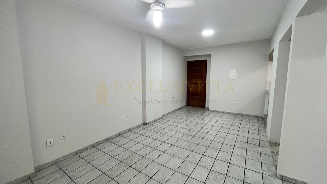 Apartamento à venda próximo à Av. Brasil, em Balneário Camboriú