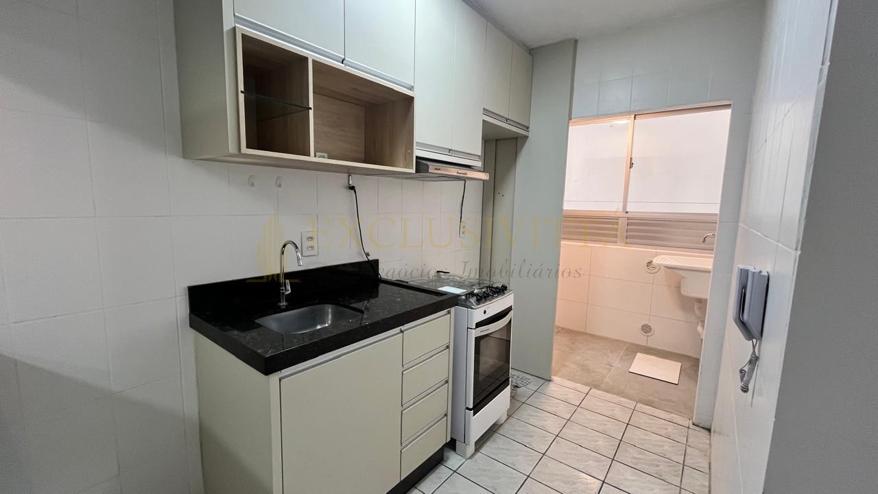 Apartamento à venda próximo à Av. Brasil, em Balneário Camboriú