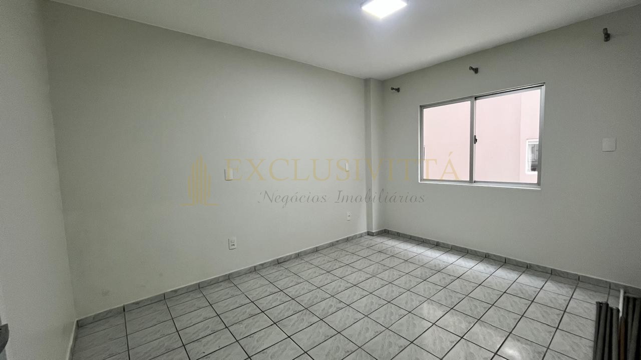 Apartamento à venda próximo à Av. Brasil, em Balneário Camboriú