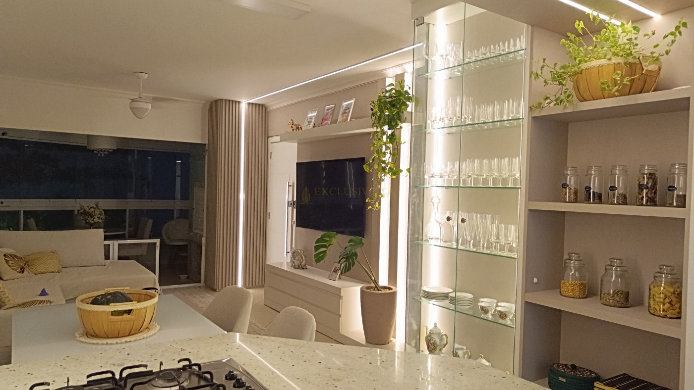 Apartamento 3 quartos para Venda no bairro Centro em Balneário Camboriú