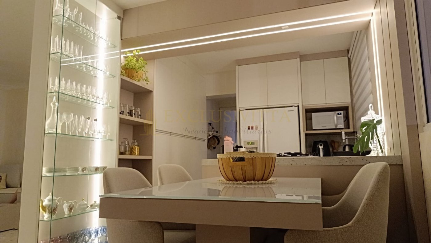 Apartamento 3 quartos para Venda no bairro Centro em Balneário Camboriú