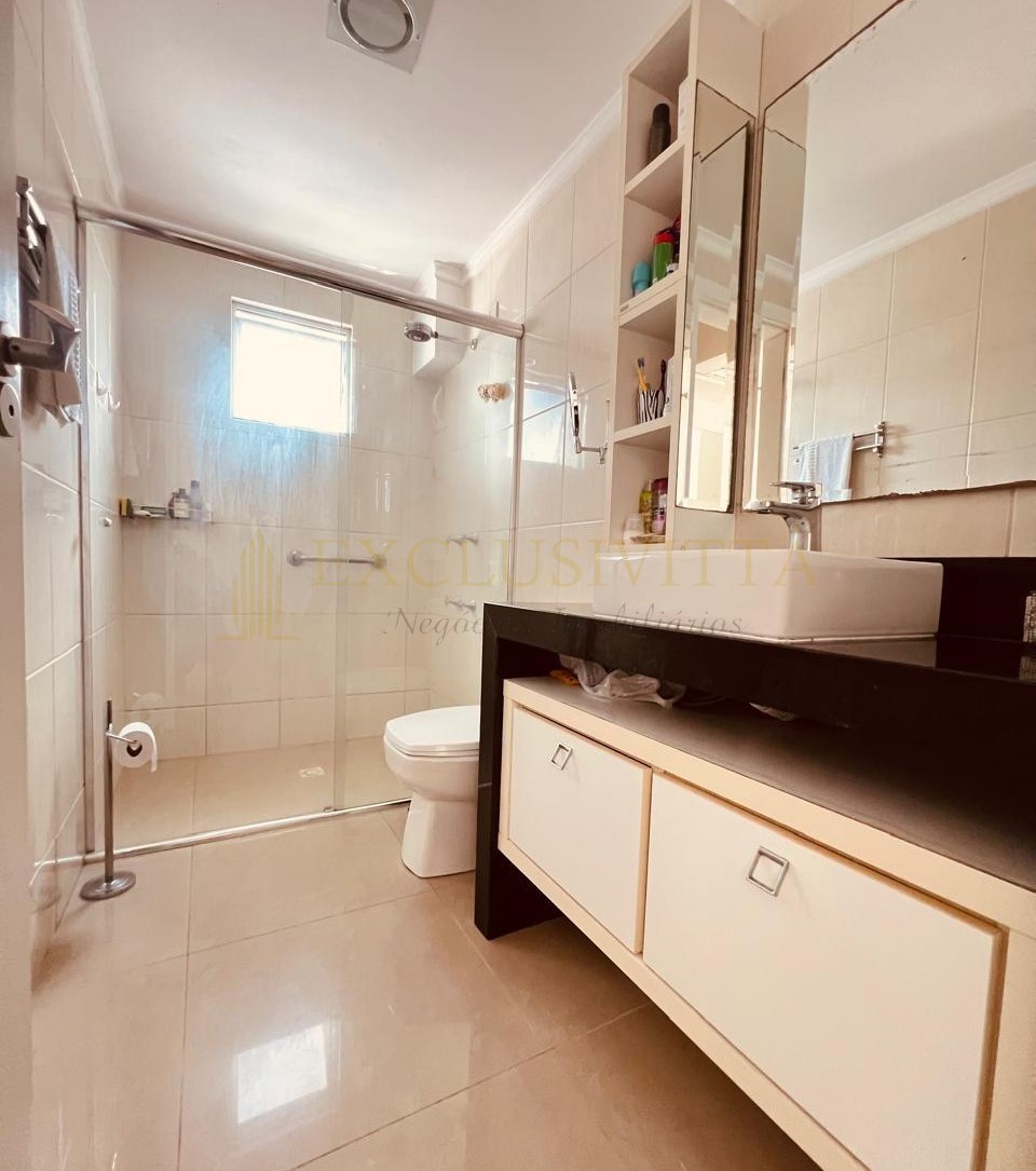 Apartamento exclusivo na quadra mar – 1 por andar | Vista para o mar e o rio