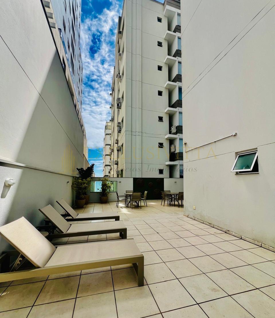 Apartamento exclusivo na quadra mar – 1 por andar | Vista para o mar e o rio