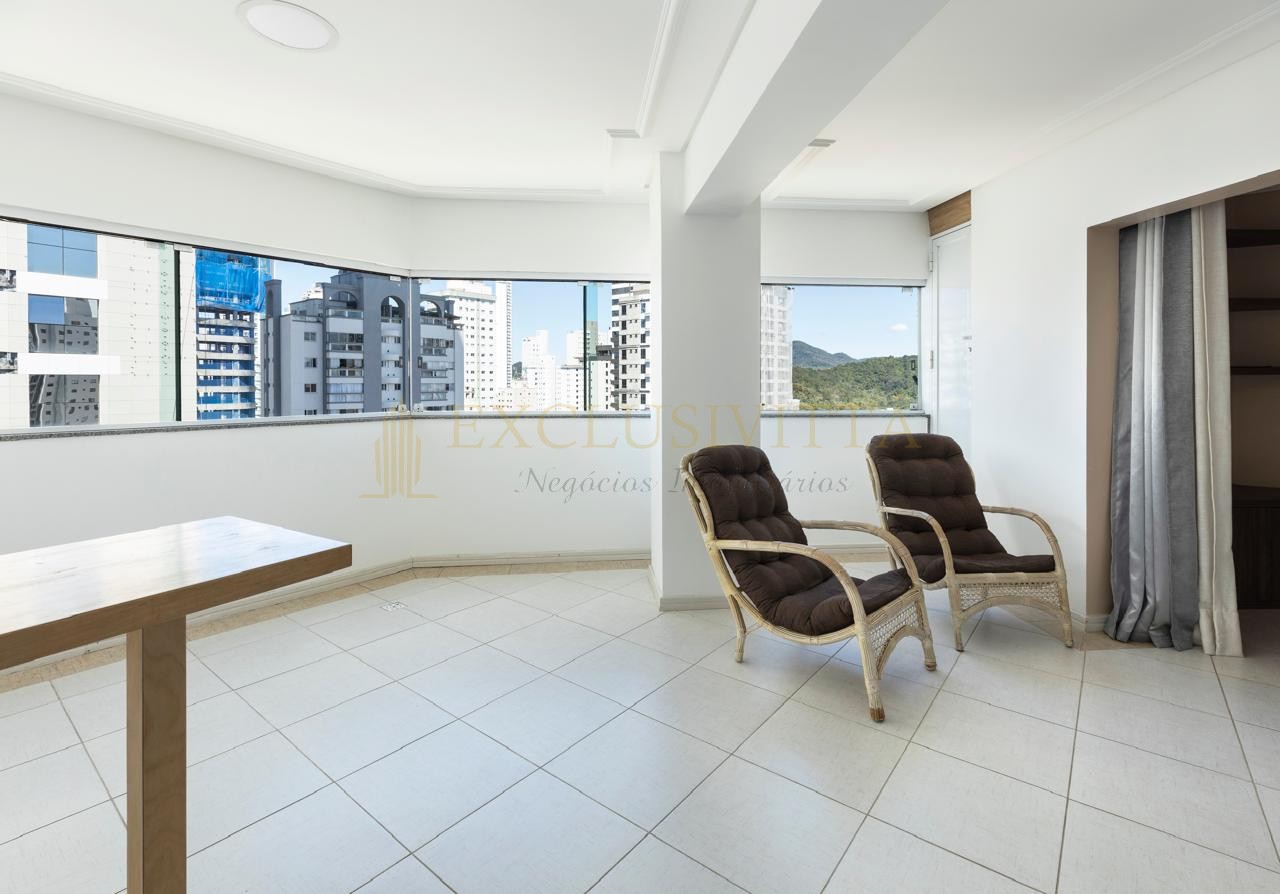 Apartamento 2 suítes para VENDA no bairro Centro em Balneário Camboriú!