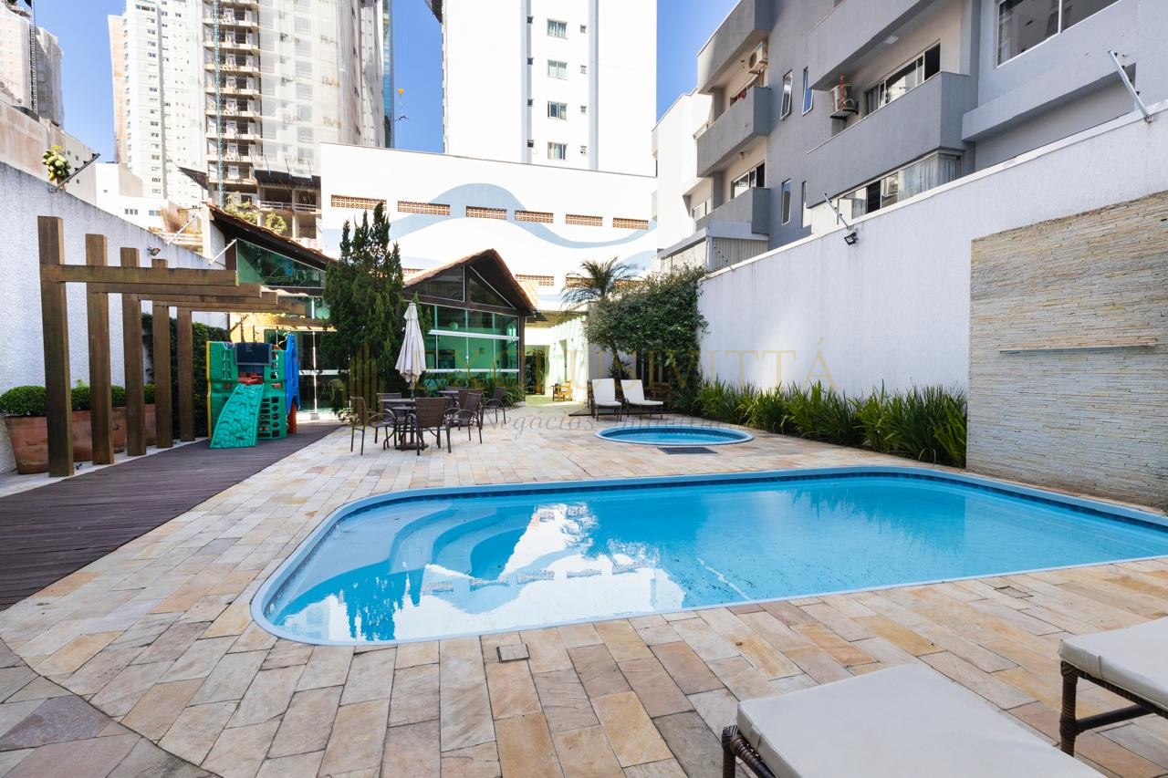 Apartamento 2 suítes para VENDA no bairro Centro em Balneário Camboriú!