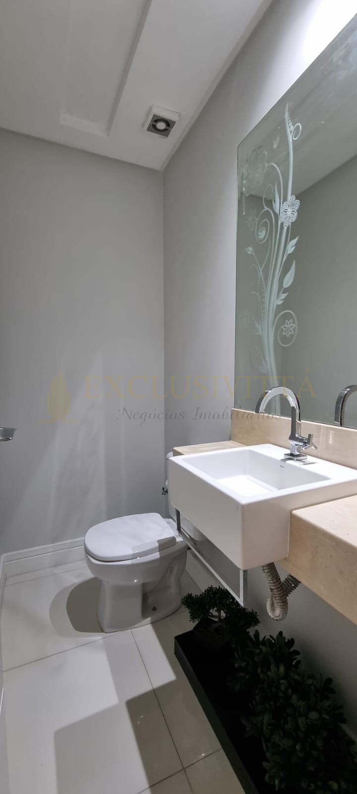 Apartamento 3 quartos para Locação Anual no bairro Centro em Balneário Camboriú!