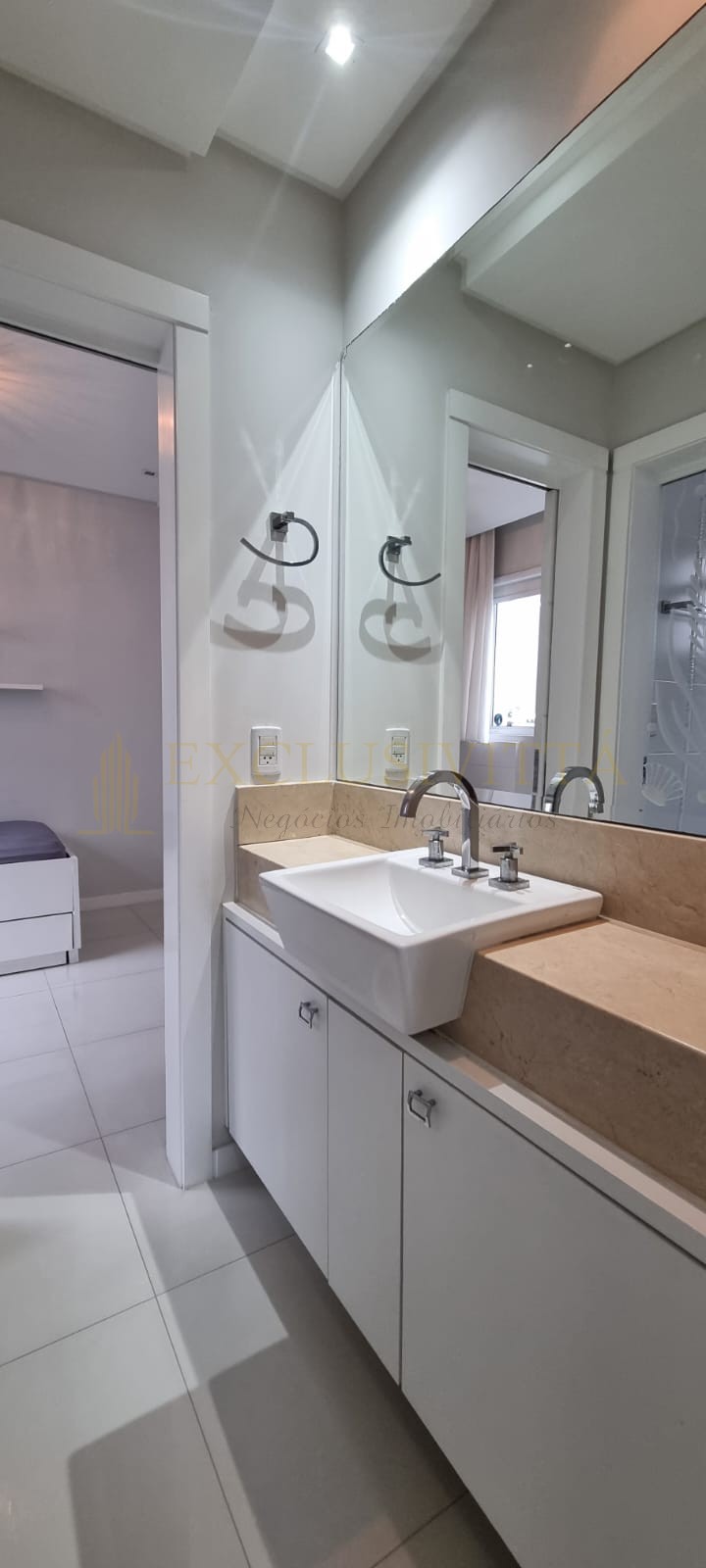 Apartamento 3 quartos para Locação Anual no bairro Centro em Balneário Camboriú!