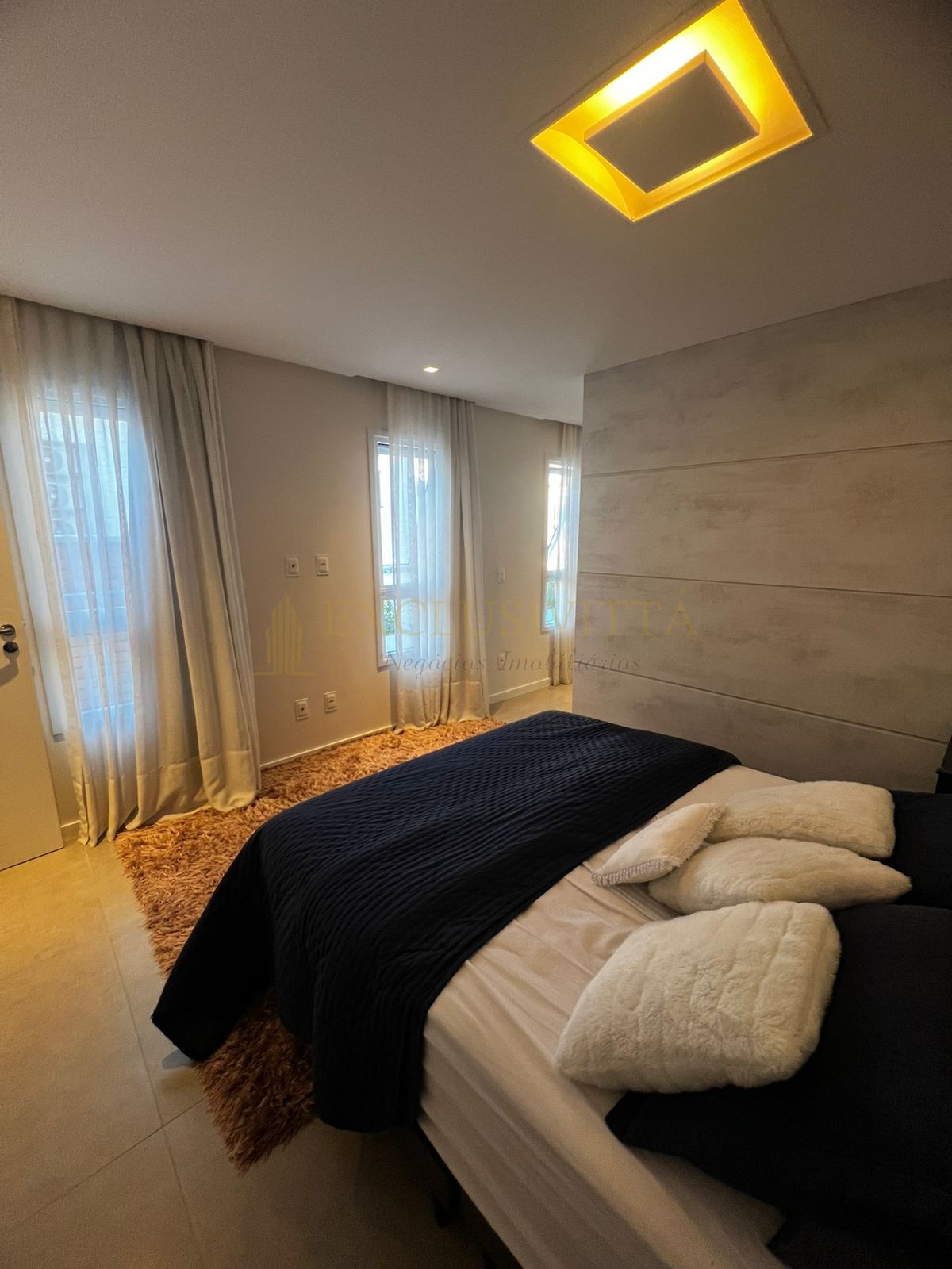 Linda Casa no  Condomínio Calêdonia