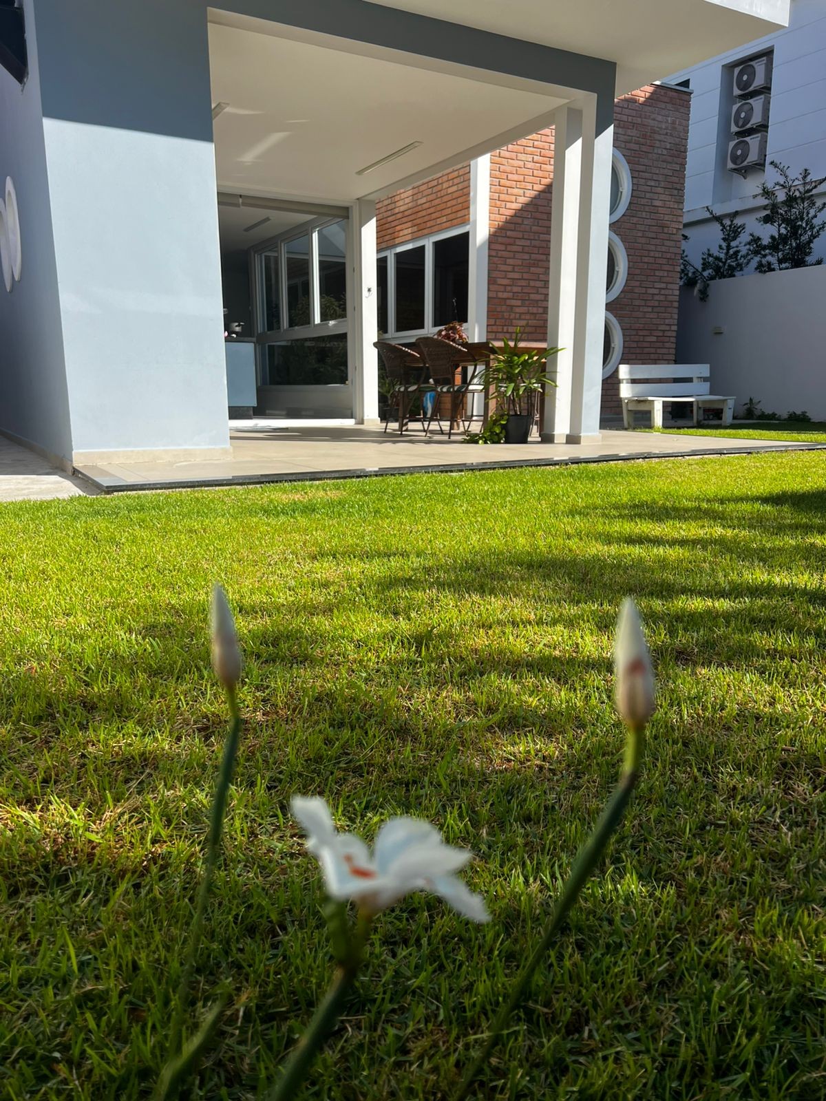 Linda Casa no  Condomínio Calêdonia