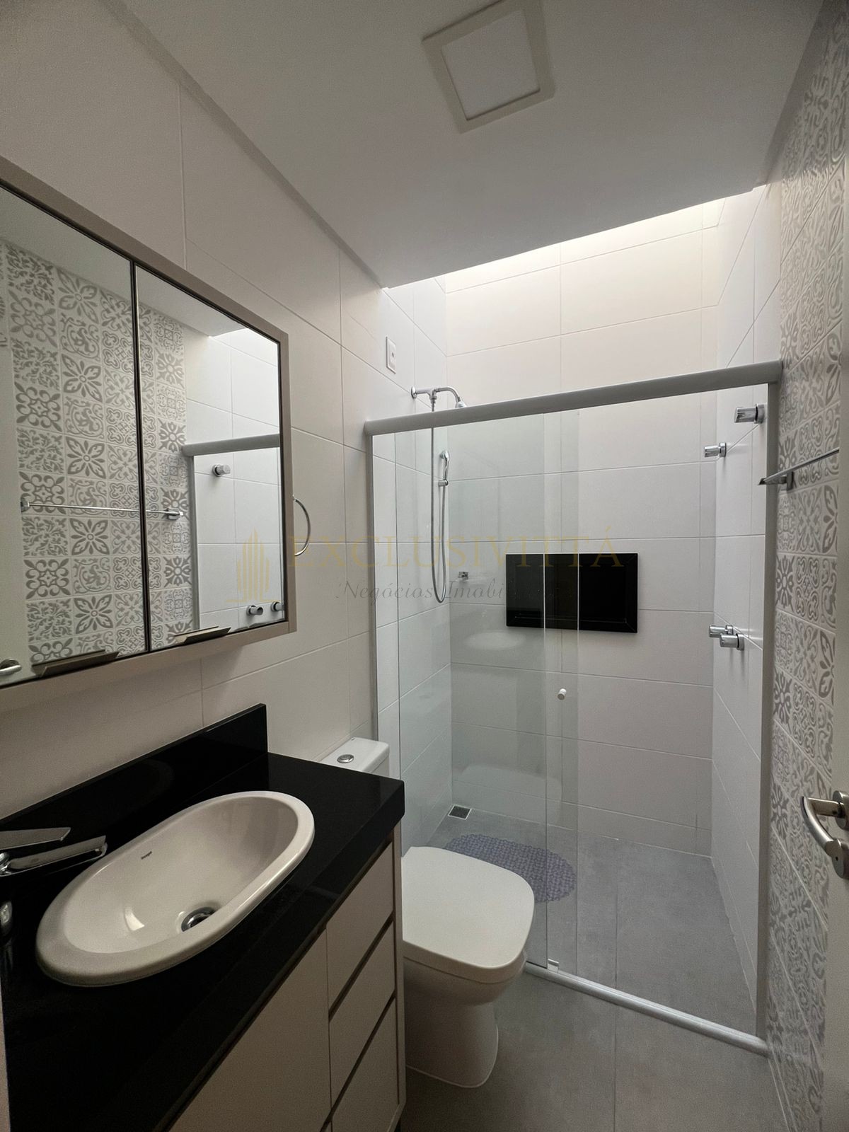 Linda Casa no  Condomínio Calêdonia