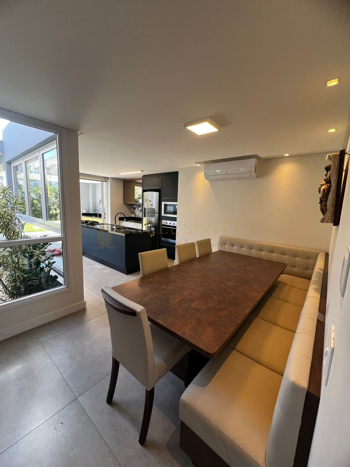 Linda Casa no  Condomínio Calêdonia