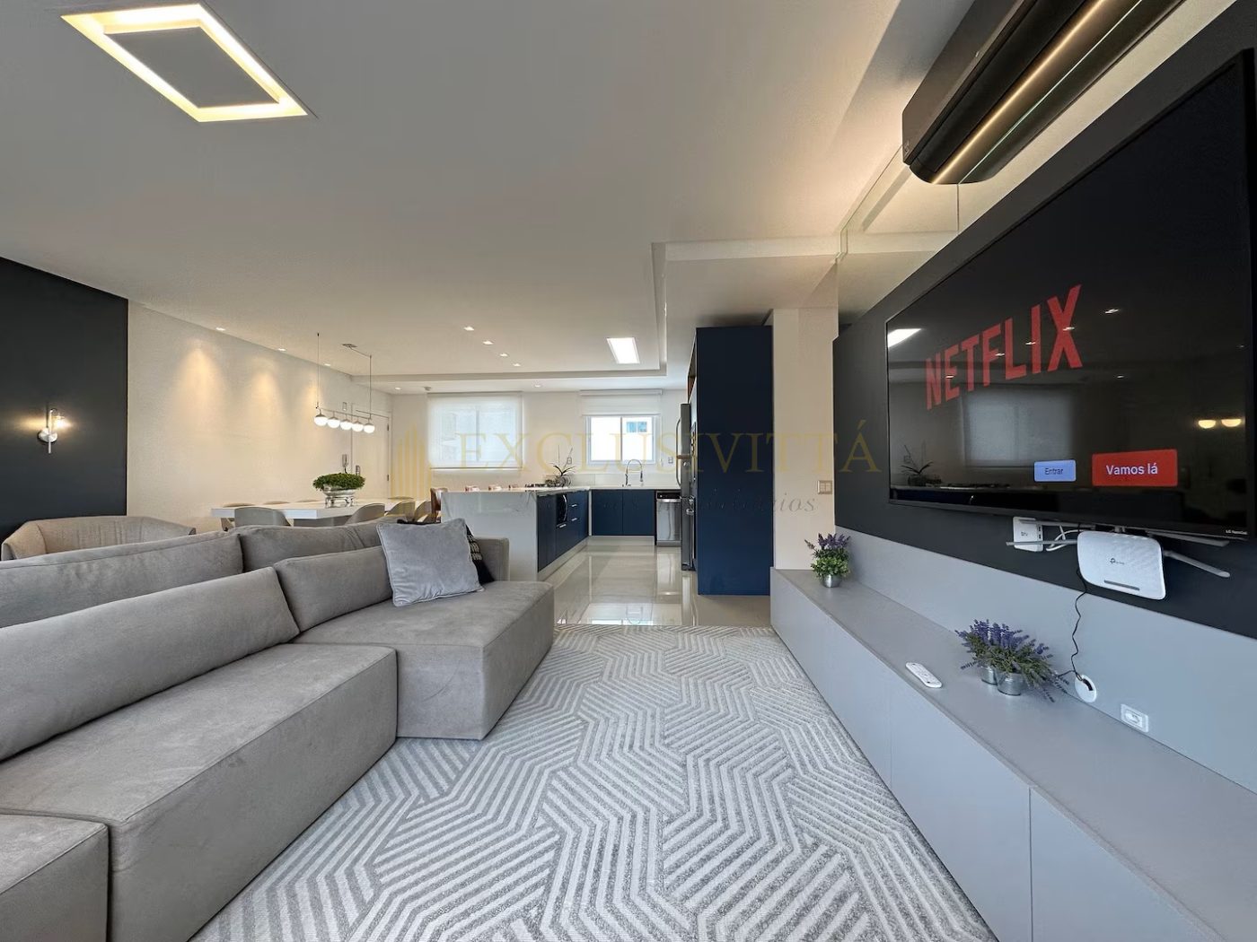 Apartamento 4 suítes ALTO PADRÃO para Locação Anual no bairro Pioneiros em Balneário Camboriú